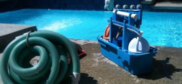 Cuidados com a piscina: entenda a importância de trocar a areia do filtro
